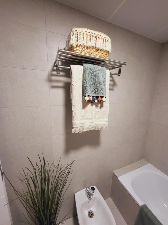 Alazan Jerez Iv-Parking Gratis-Wifi-Netflix Apartment เฮเรซ เด ลาฟรอนเตรา ภายนอก รูปภาพ